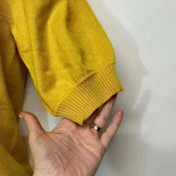 Philosophy, yellow sunflowers three-quarter length sleeve, sweater, NWT - Picture 3 of 6